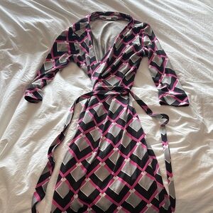 Diane Von Furstenberg Pink and Black Geometric Dress